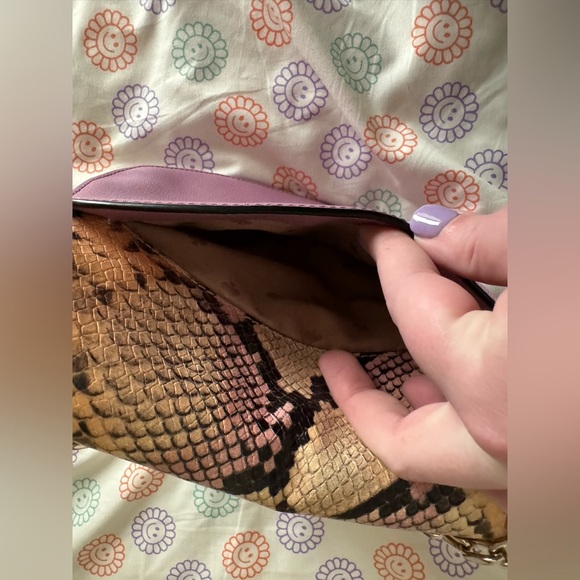 Kate Spade - purple/orange/pink “snake skin design” crossbody - Picture 3 of 10